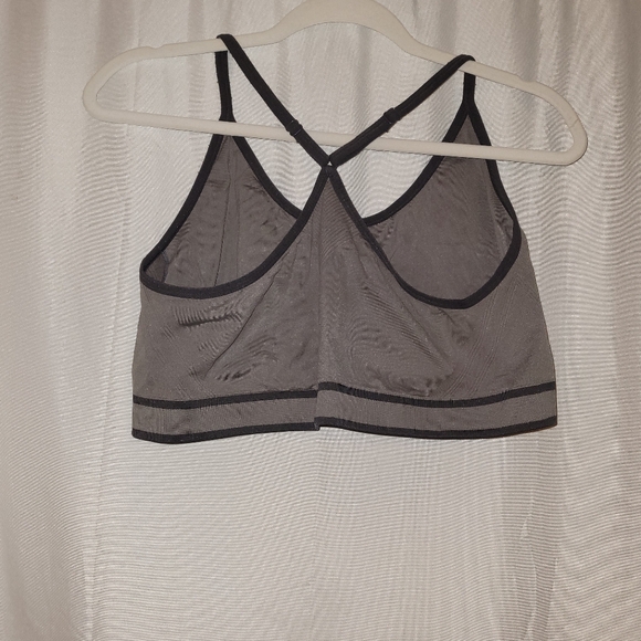 Sports bra - Picture 6 of 7